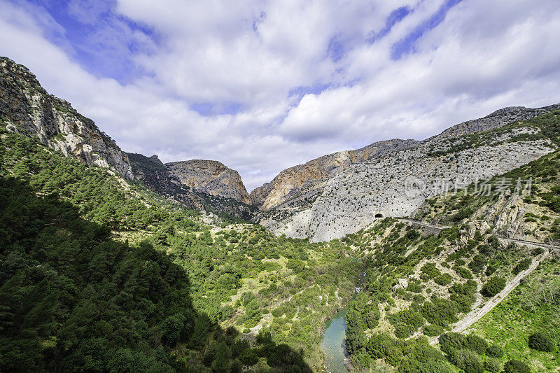 El Caminito del Rey，安达卢西亚壮观的小路(西班牙)